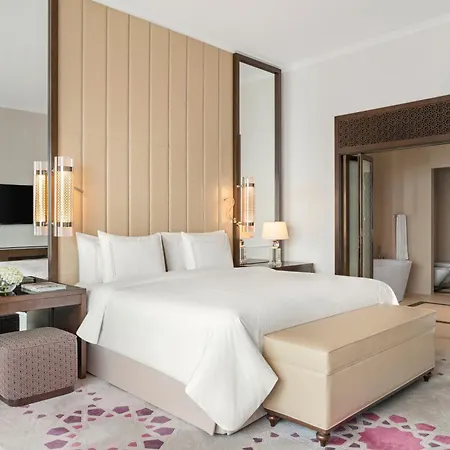 Rixos Marina Abu Dhabi Hotel Exterior photo