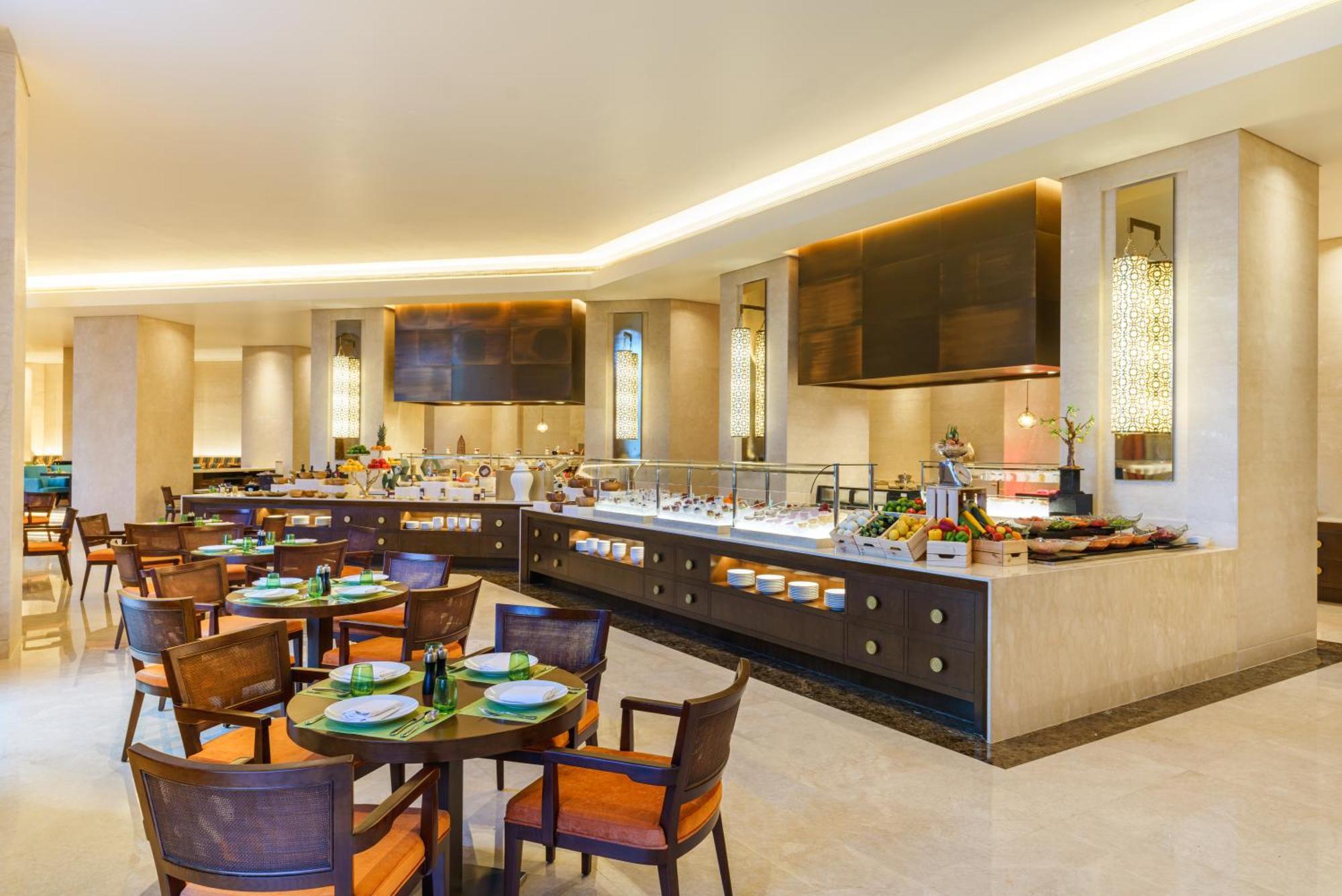 Готель Rixos Marina