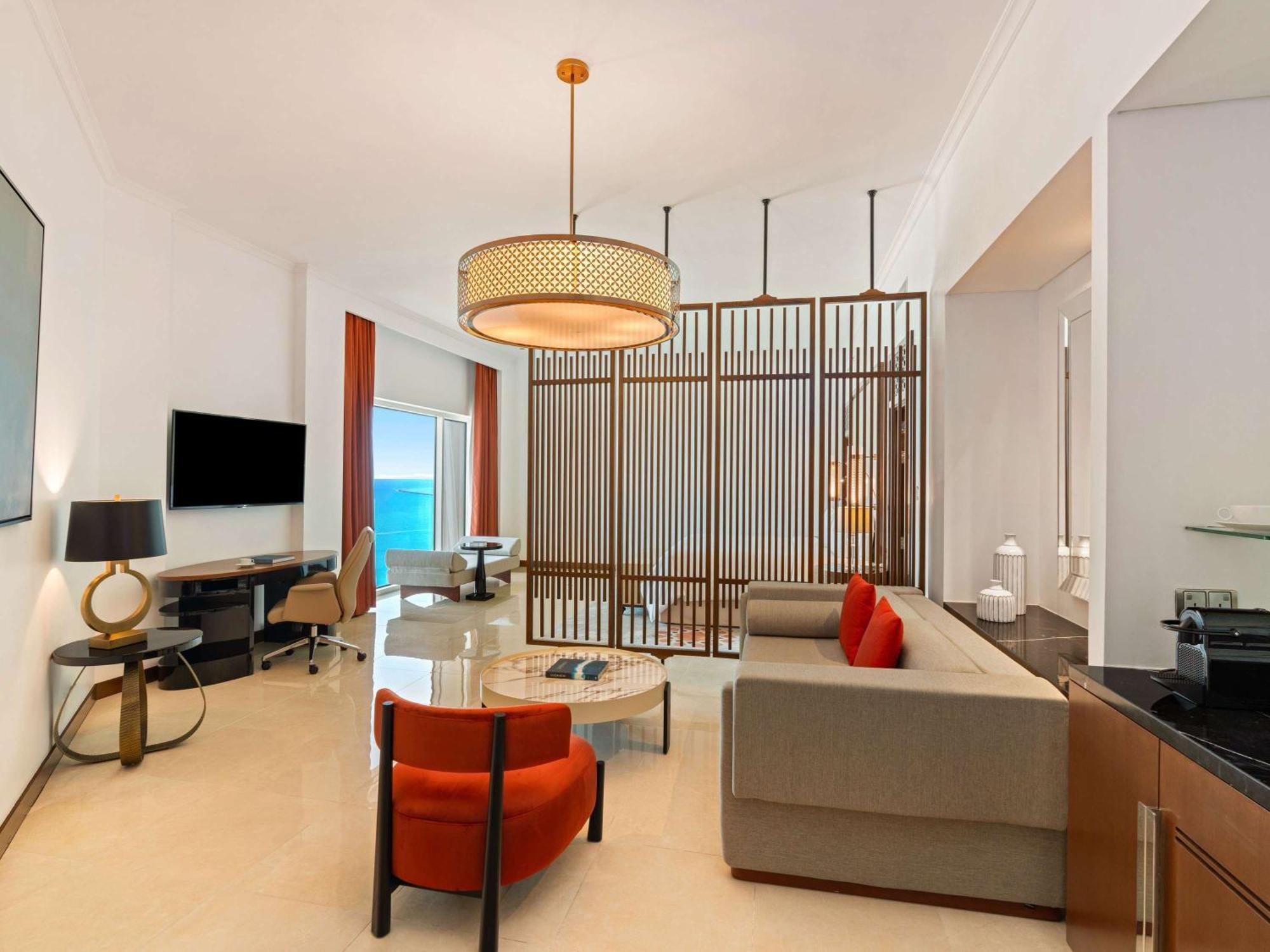 Rixos Marina فندق